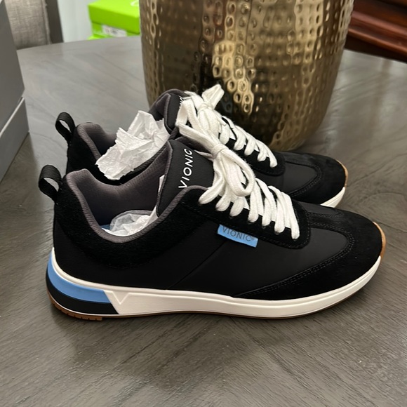 Vionic Breilyn Sneaker - Picture 7 of 14